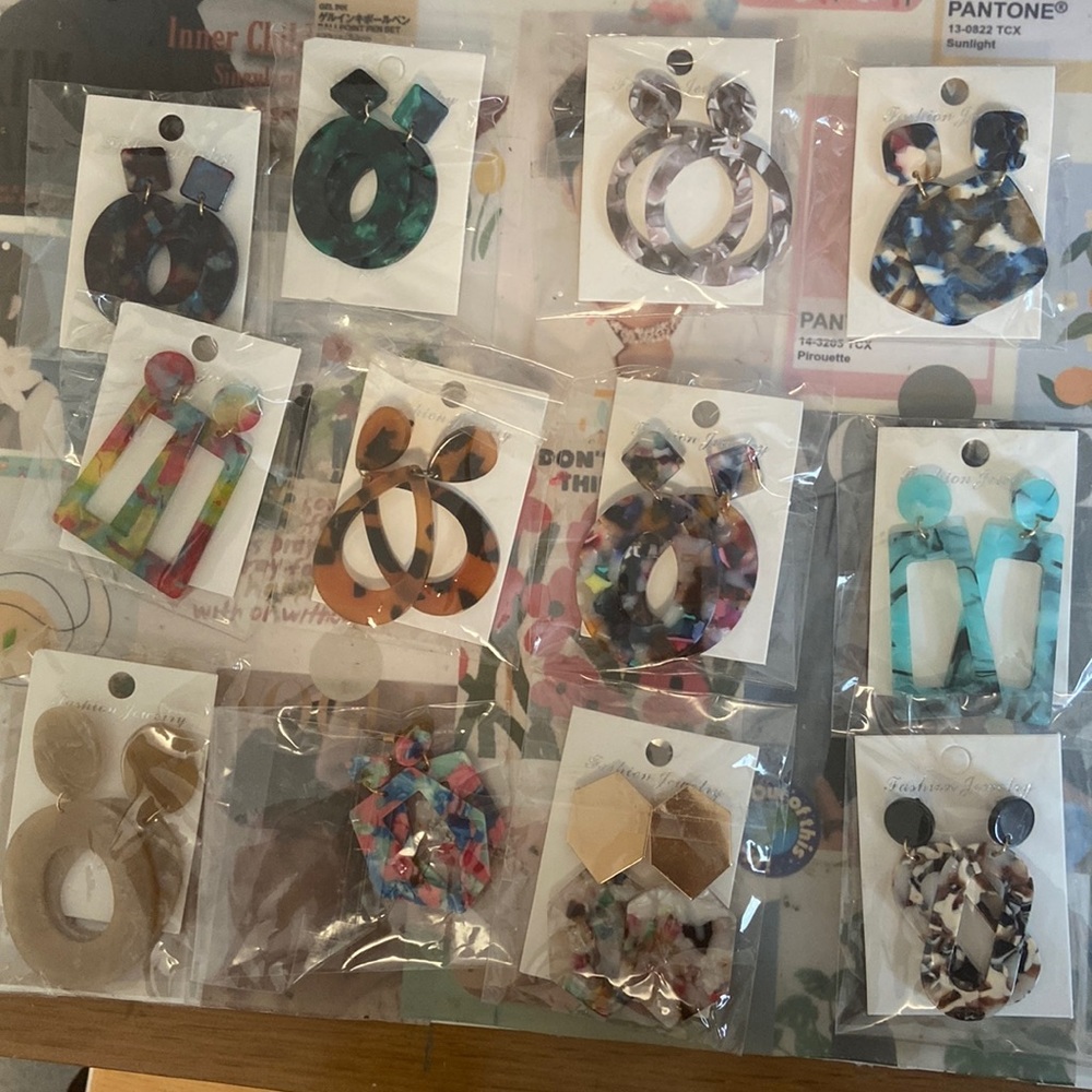 Brand new wholesale show home earrings bundle of 12 pairs